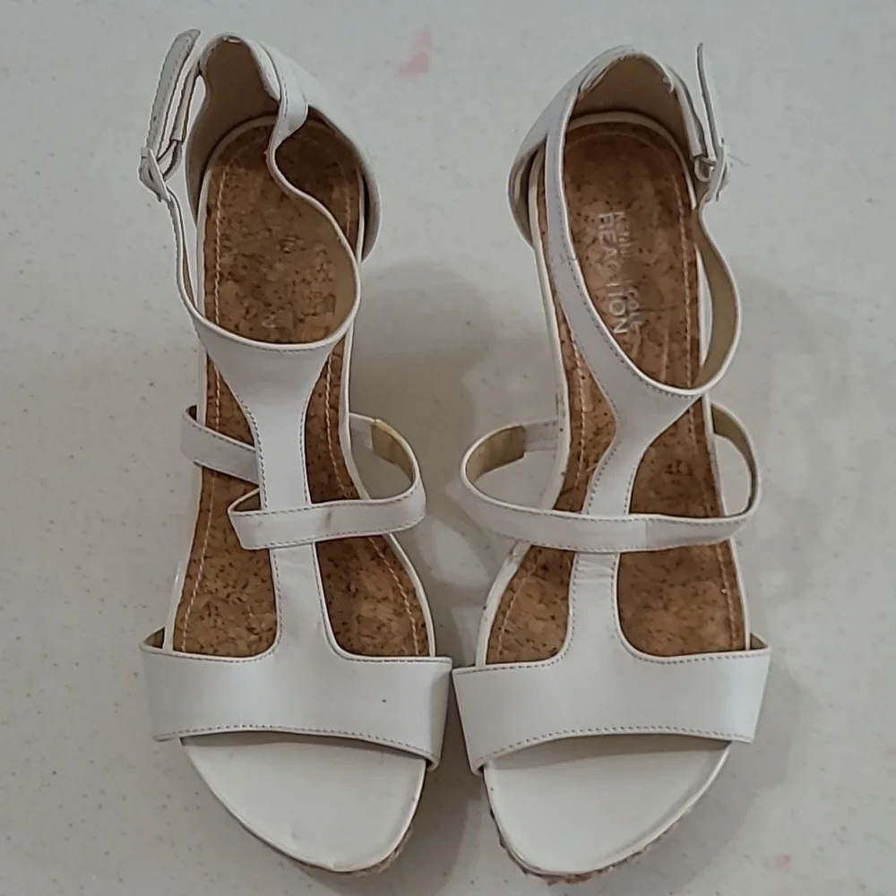 Kenneth Cole Reaction white wedge espadrilles sandals size 10